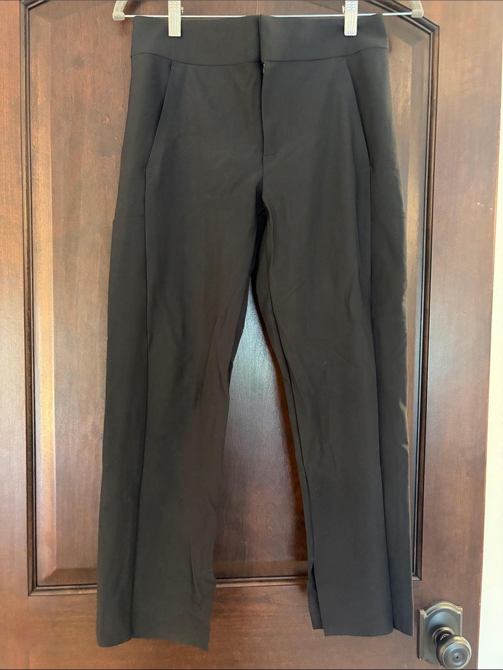 Athleta Black Ankle-Length Cropped Pants